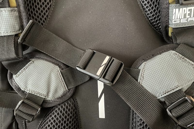 Magnetic backpack buckle.