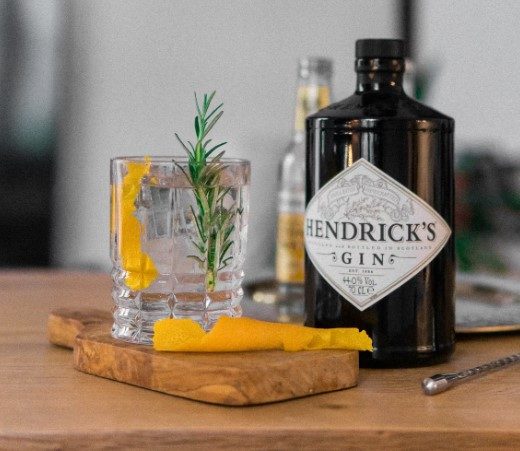 Gin and tonic