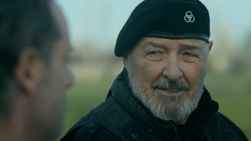 Terry O'Quinn as Major General Beale in The Walking Dead The Ones Who Live.