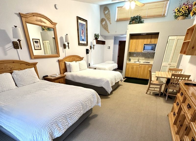 Tyrolean Lodge Aspen top floor room