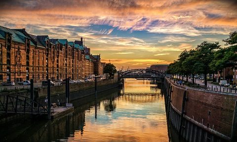 expedia 2024 top travel trends hamburg germany