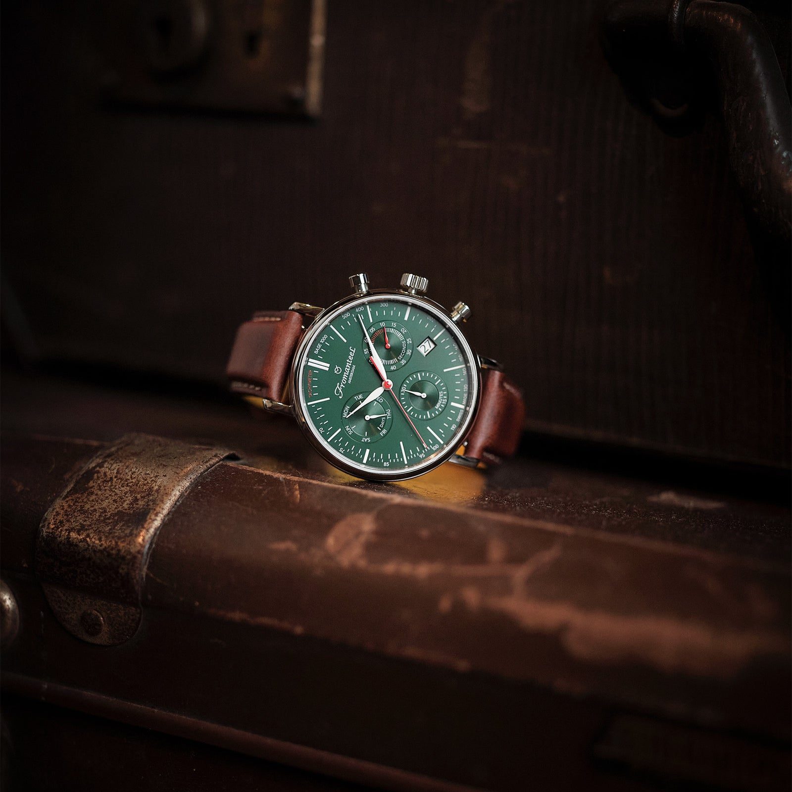 Fromanteel Generations Chrono Green on wood