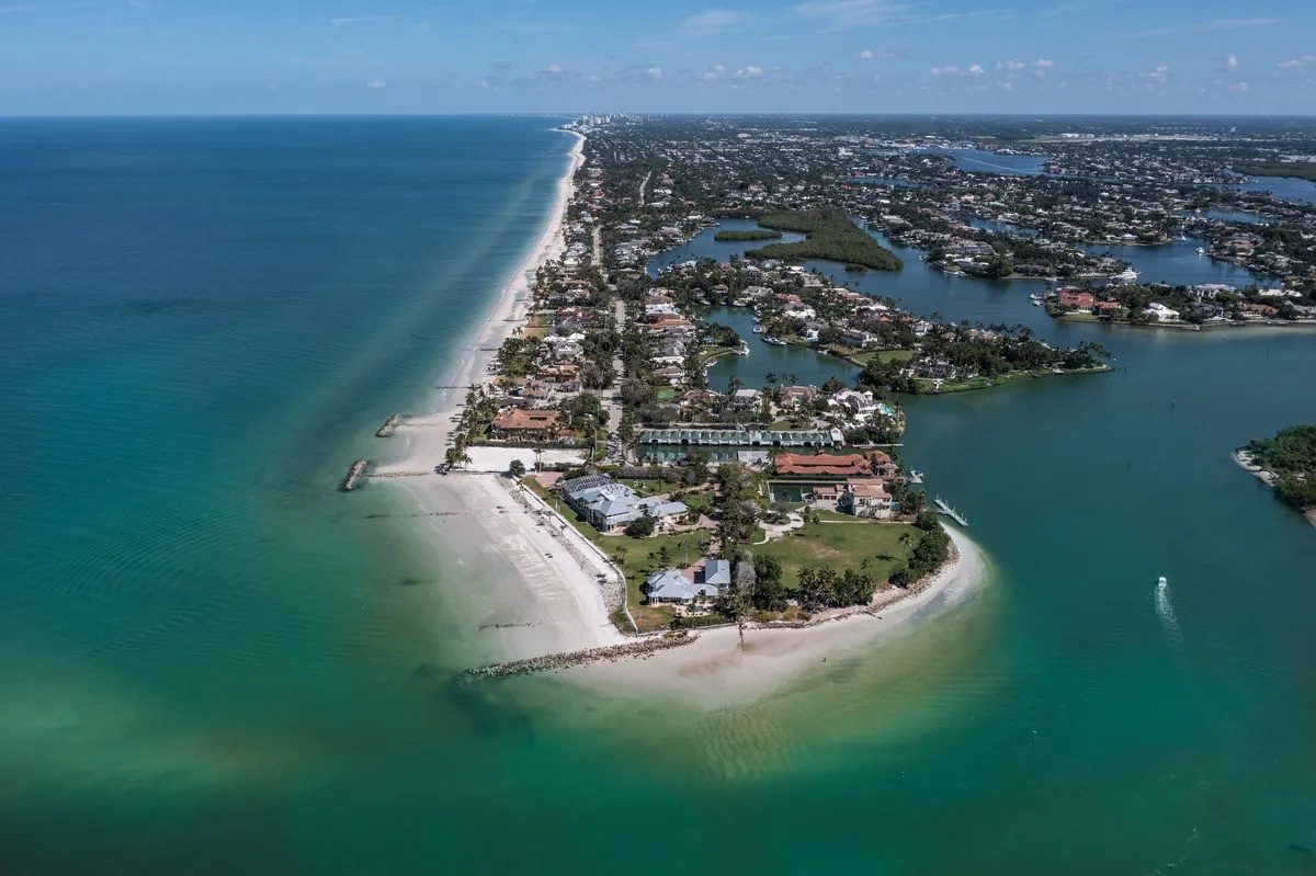 295 million property most expensive february 2024 gordon pointe 2
