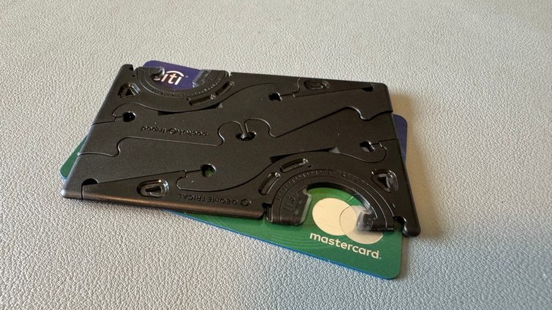Pocket Tripod with credit card