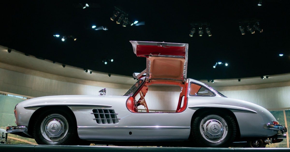 The Mercedes-Benz 300 SL Gullwing: What you need to know - The Manual