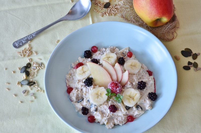Oatmeal with fruit