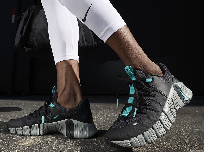 An athlete wearing the Nike Free Metcon 5.