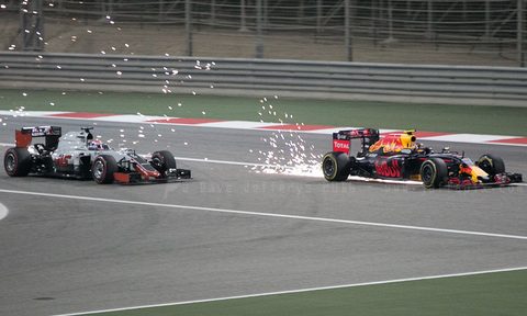 F1 race - Ricciardo sparking past Grosjean for 4th in 2016.