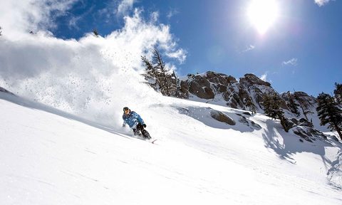 Spring powder day snowboarding Palisades