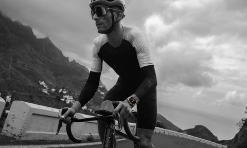Man on bike in Apple watch