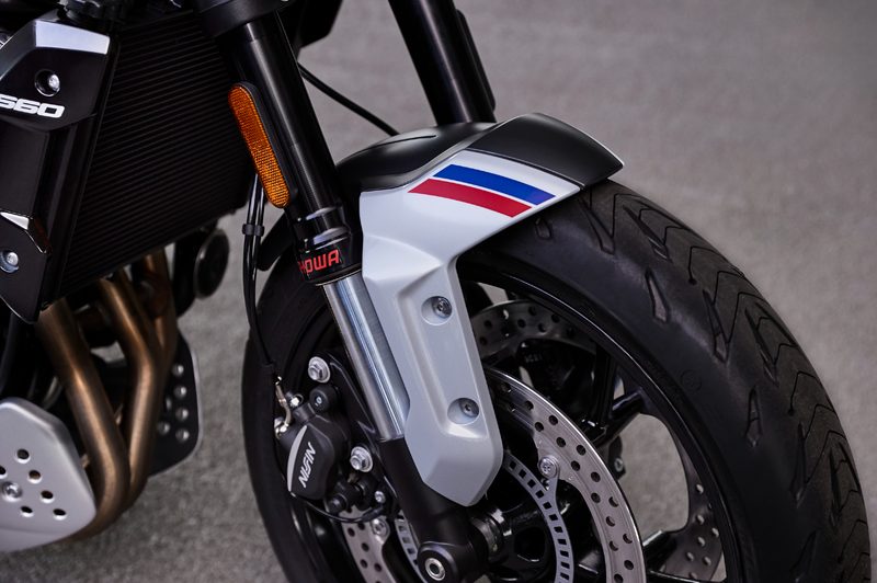 2024 Triumph Trident 660 Special Edition showing the front disc brakes and SHOWA front forks.