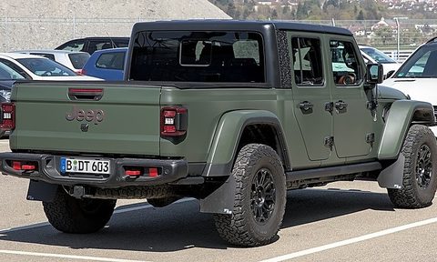 Jeep Gladiator at Retro Classics 2022