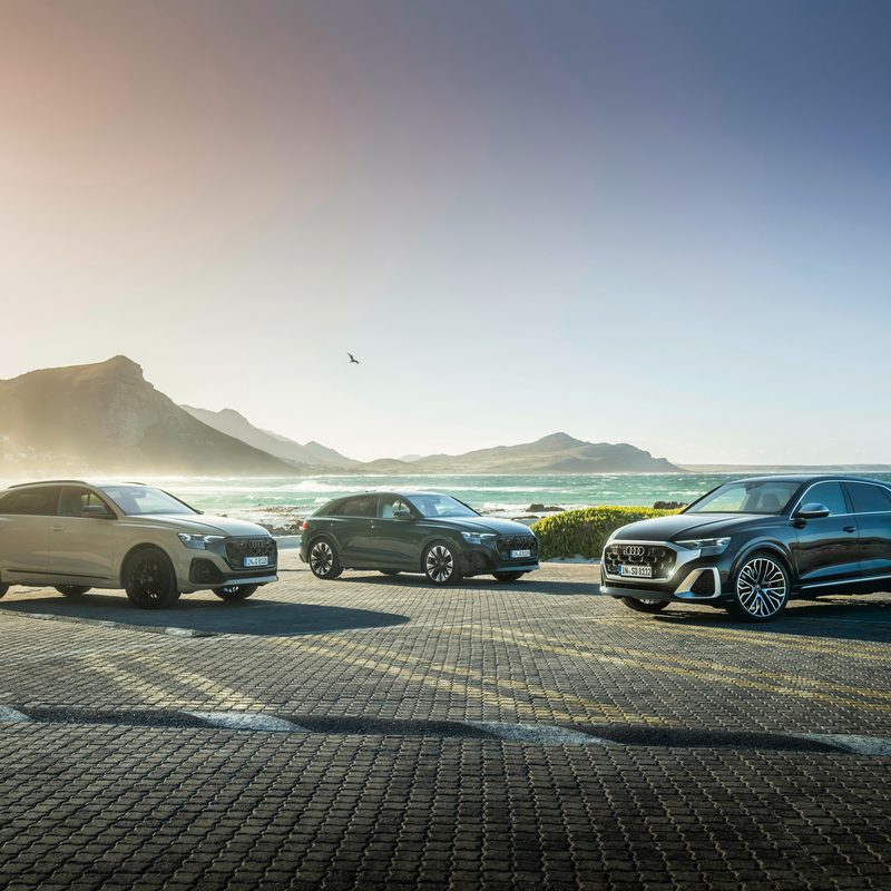 Three Audi Q8s