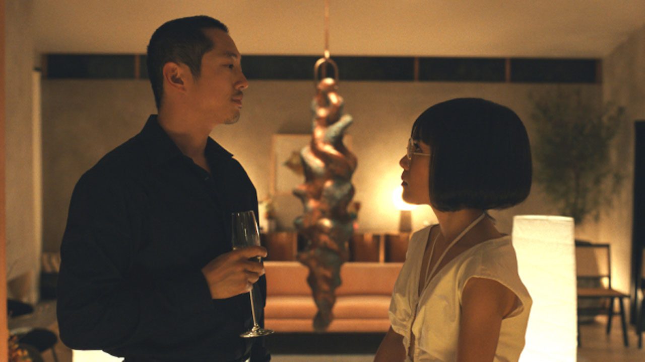 Steven Yeun and Ali Wong in Beef.