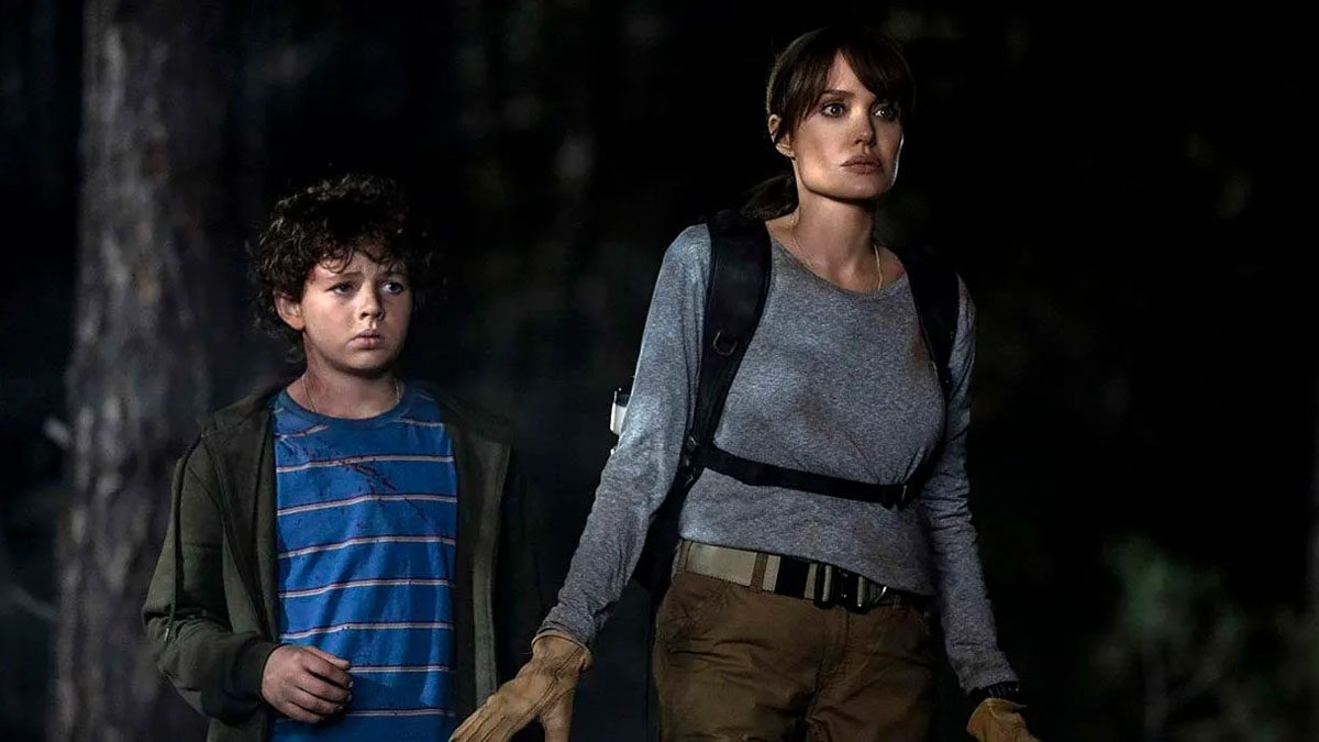 Finn Little and Angelina Jolie in Those Who Wish Me Dead.