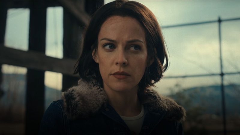Riley Keough in Under the Bridge.