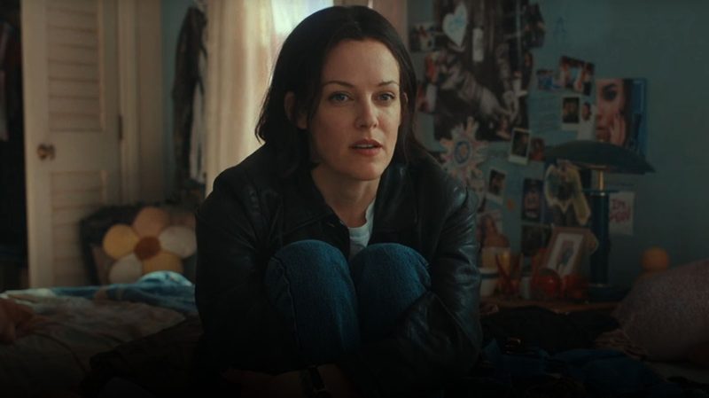 Riley Keough in Under the Bridge.