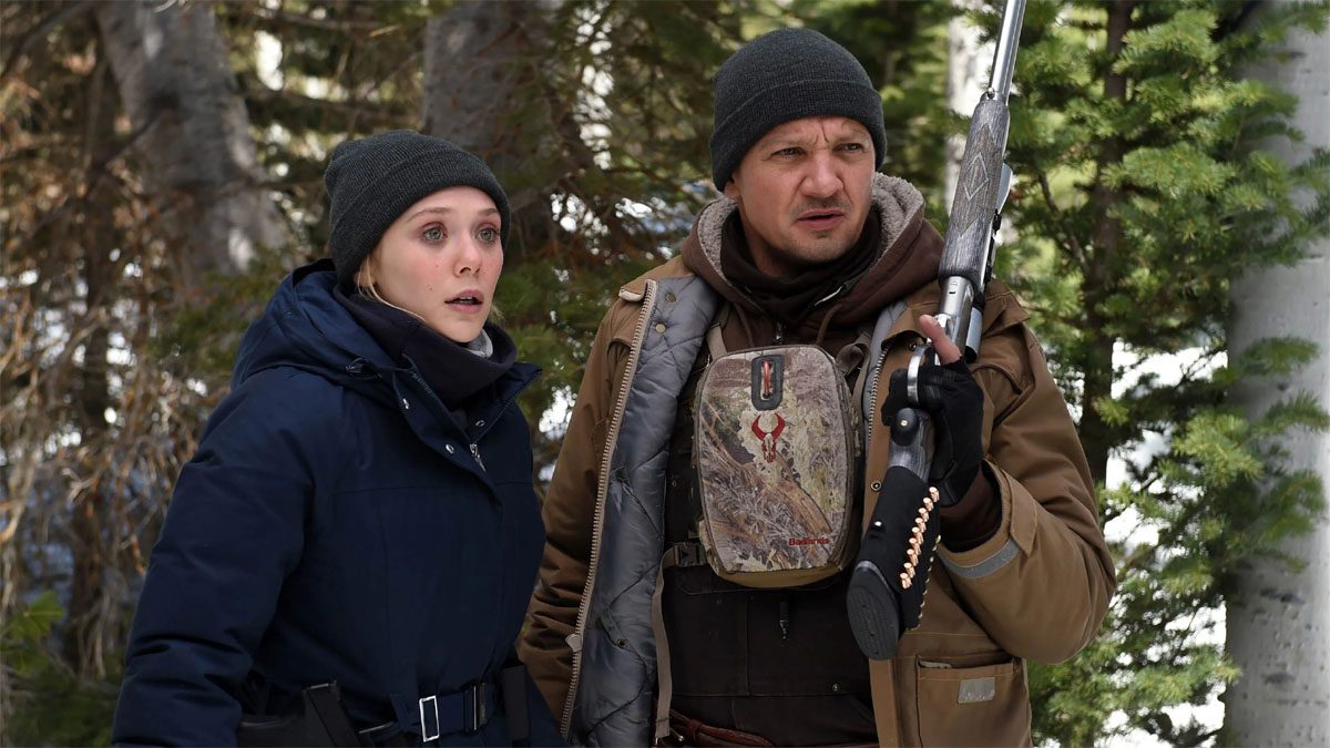 Elizabeth Olsen and Jeremy Renner in Wind River.