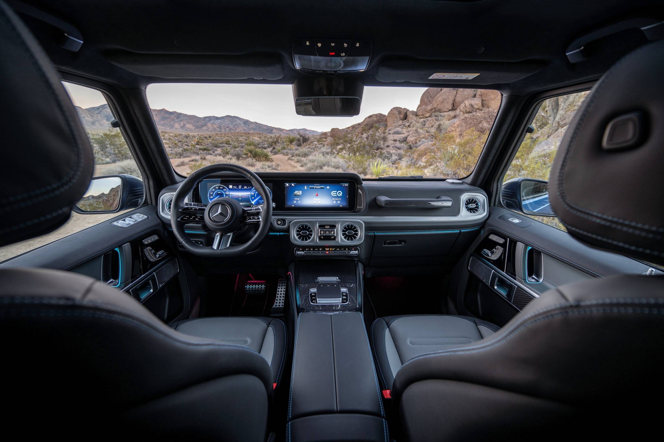 Mercedes-Benz G 580 interior