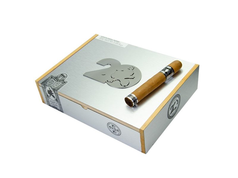 Acid 20 Connecticut in Toro size with metal box