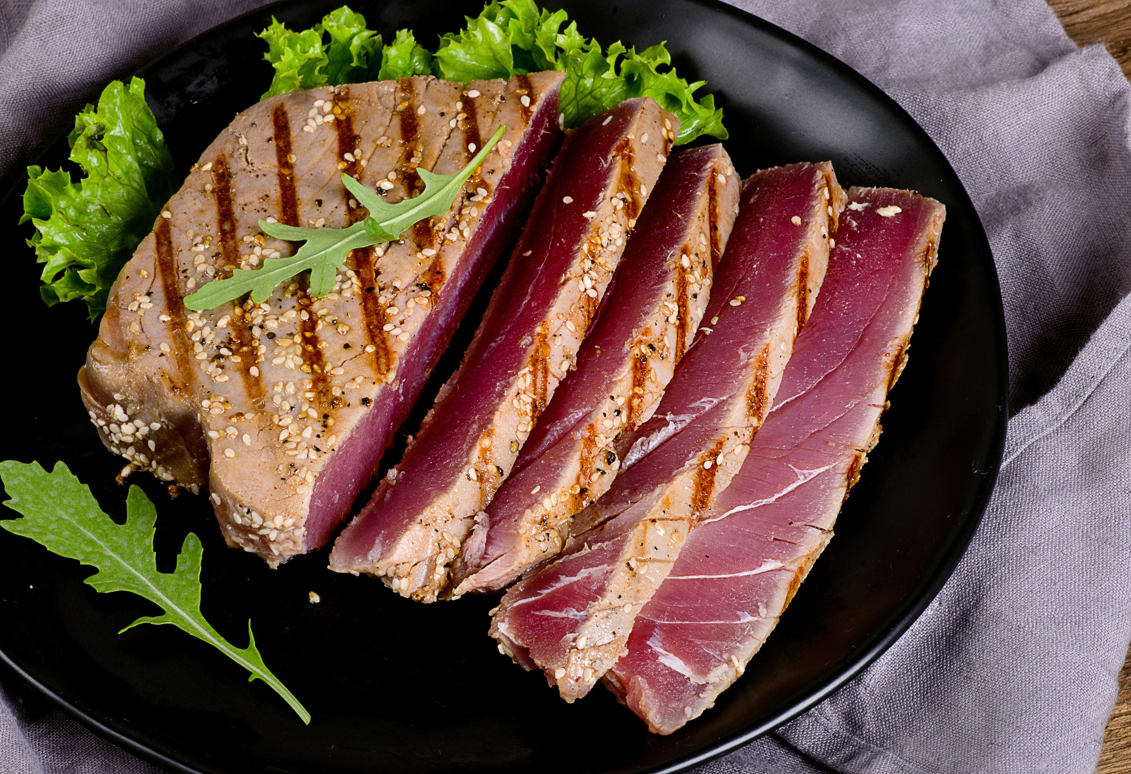 Tuna steak