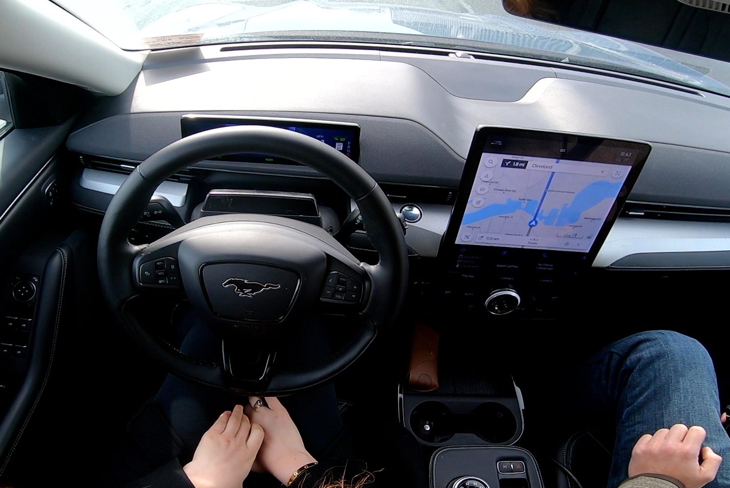 Bluecruise user with hands in lap