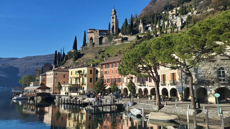 Villas bordering Lake Lugano, Switzerland