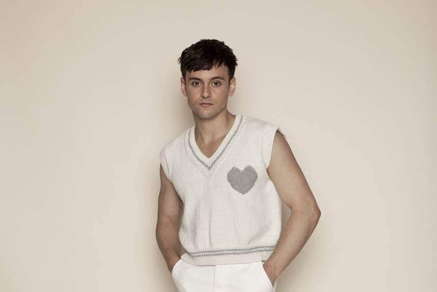 Tom Daley picture in sweater