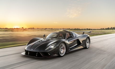 Hennessey Venom F5 on track