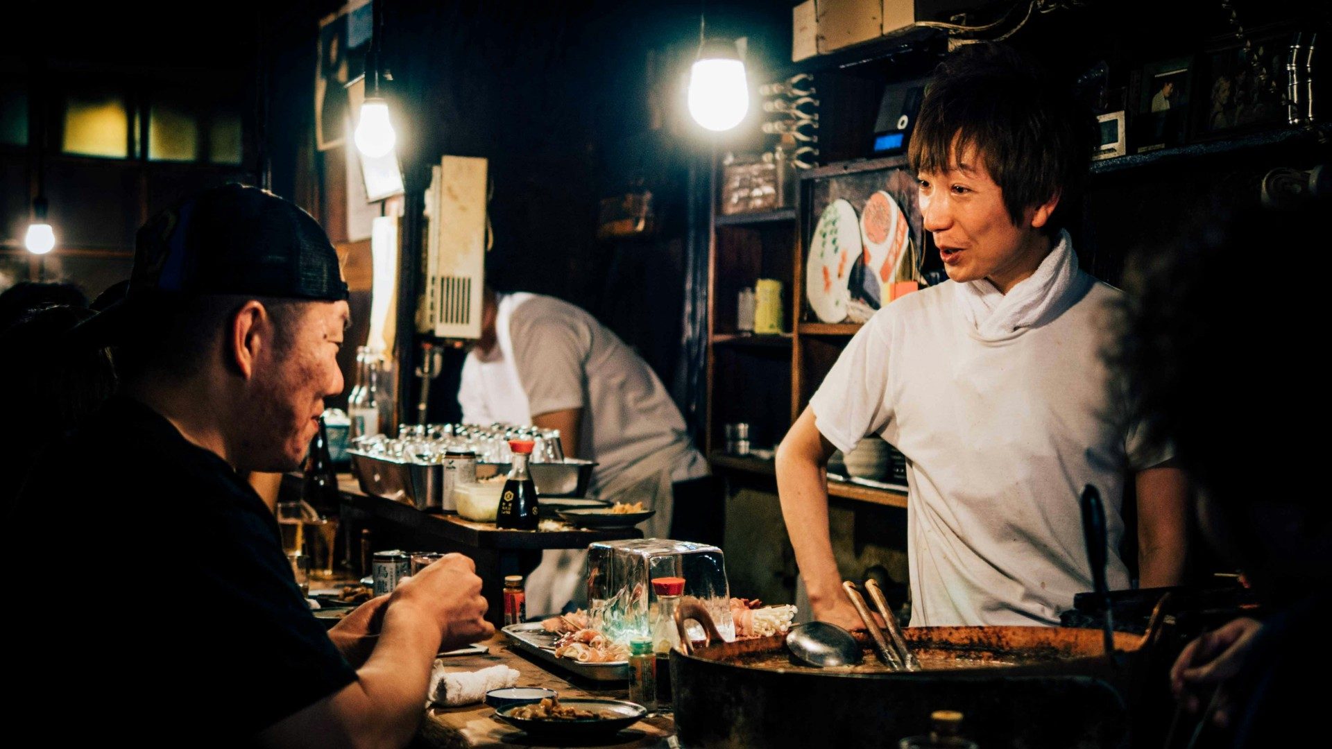 Diner and server in Japan