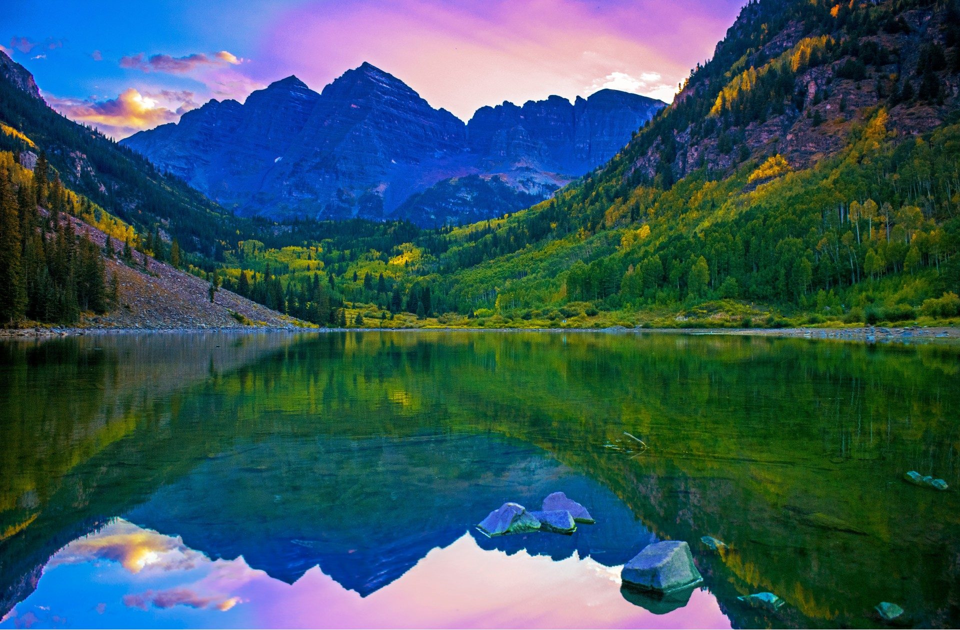 Aspen Maroon Bells reflection