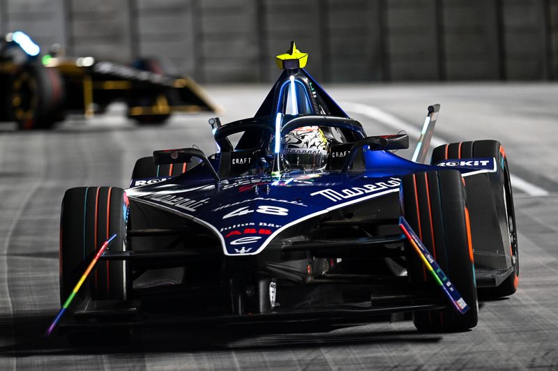 Maserati MSG Racing in the Maserati Tipo Folgore race car in London e-prix.