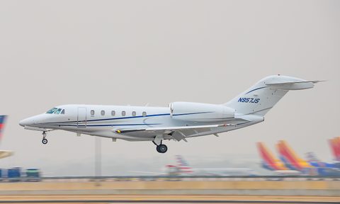 Austin-Bergstrom International Airport flyExclusive Cessna 750 Citation X Landing Runway 18L