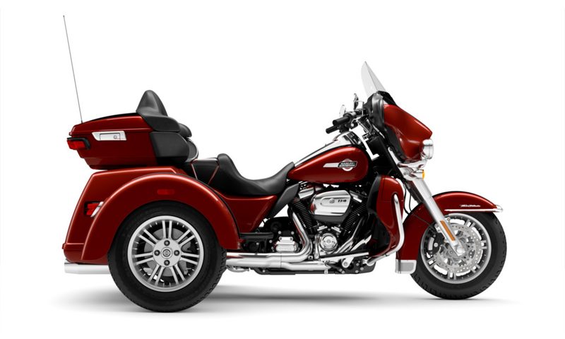 2024 FLHTCUTG Harley-Davidson Tri Glide Ultra.