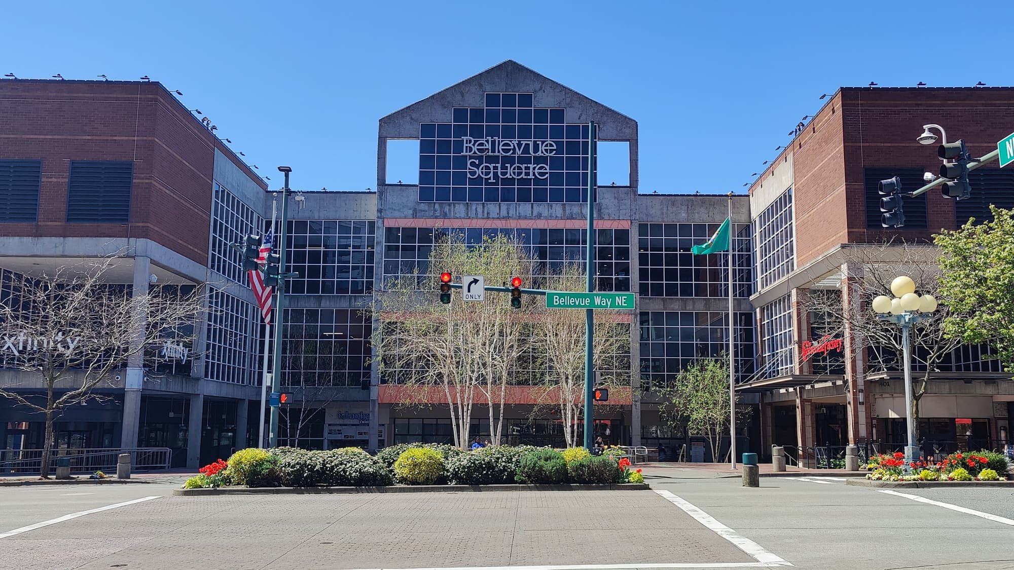 entrance to bellevue square shopping mall