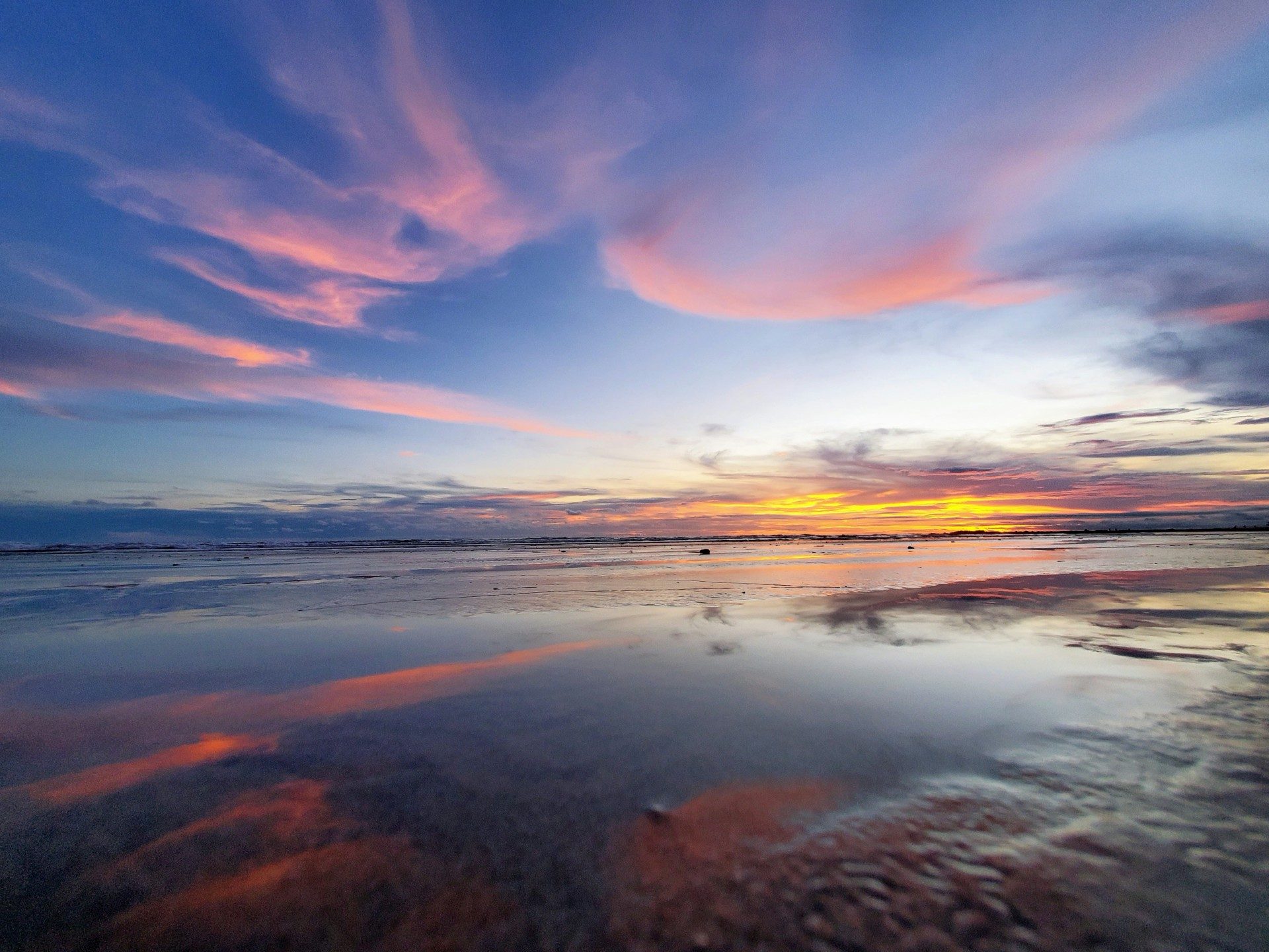 Costa Rica ocean and sun