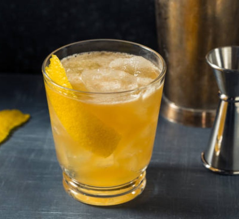 Gold Rush cocktail