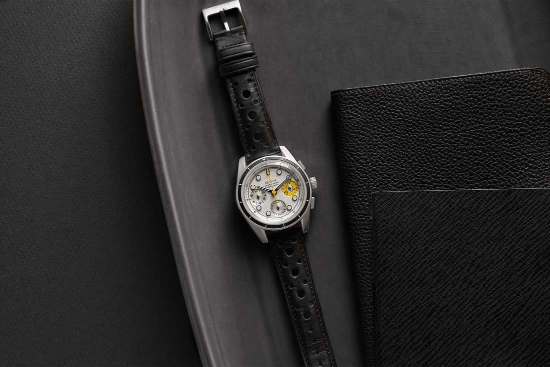 La Grande Boucle IV watch on table
