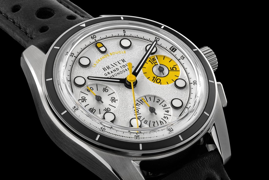 close up on La Grande Boucle dial