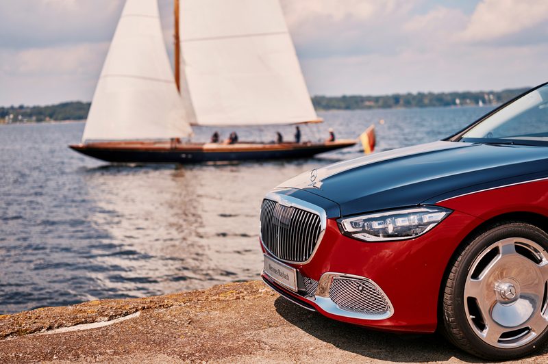 Mercedes-Maybach S-Class and the Robbe & Berking SPHINX 12m racing yacht.