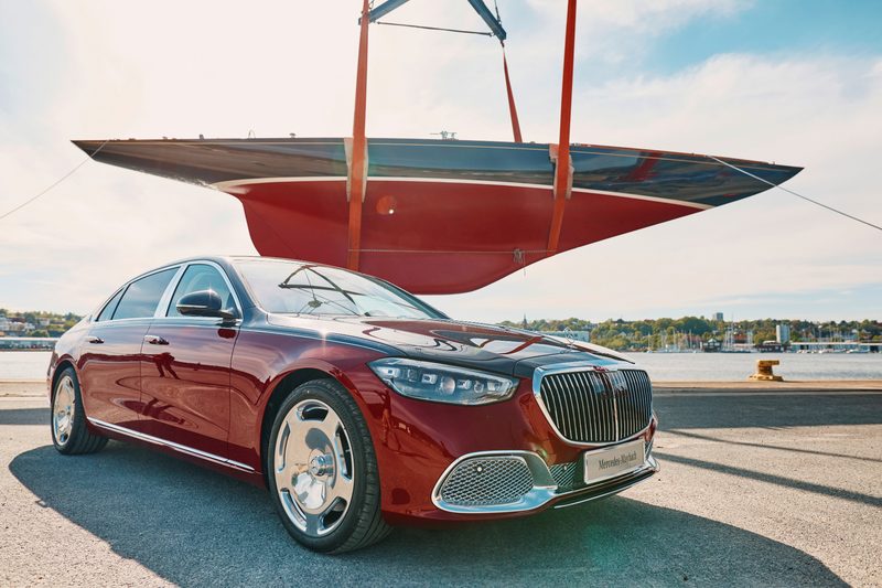 Mercedes-Maybach S-Class inspired by the Robbe & Berking SPHINX 12m racing yacht.