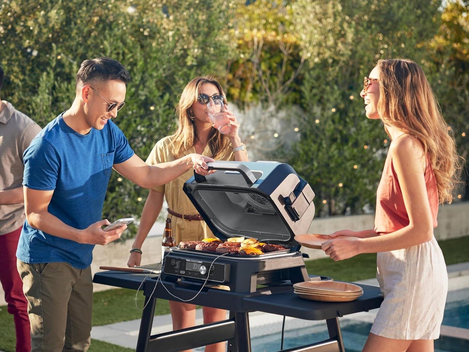 Ninja grill deal and smoker simulates cooking on a wood fire - The