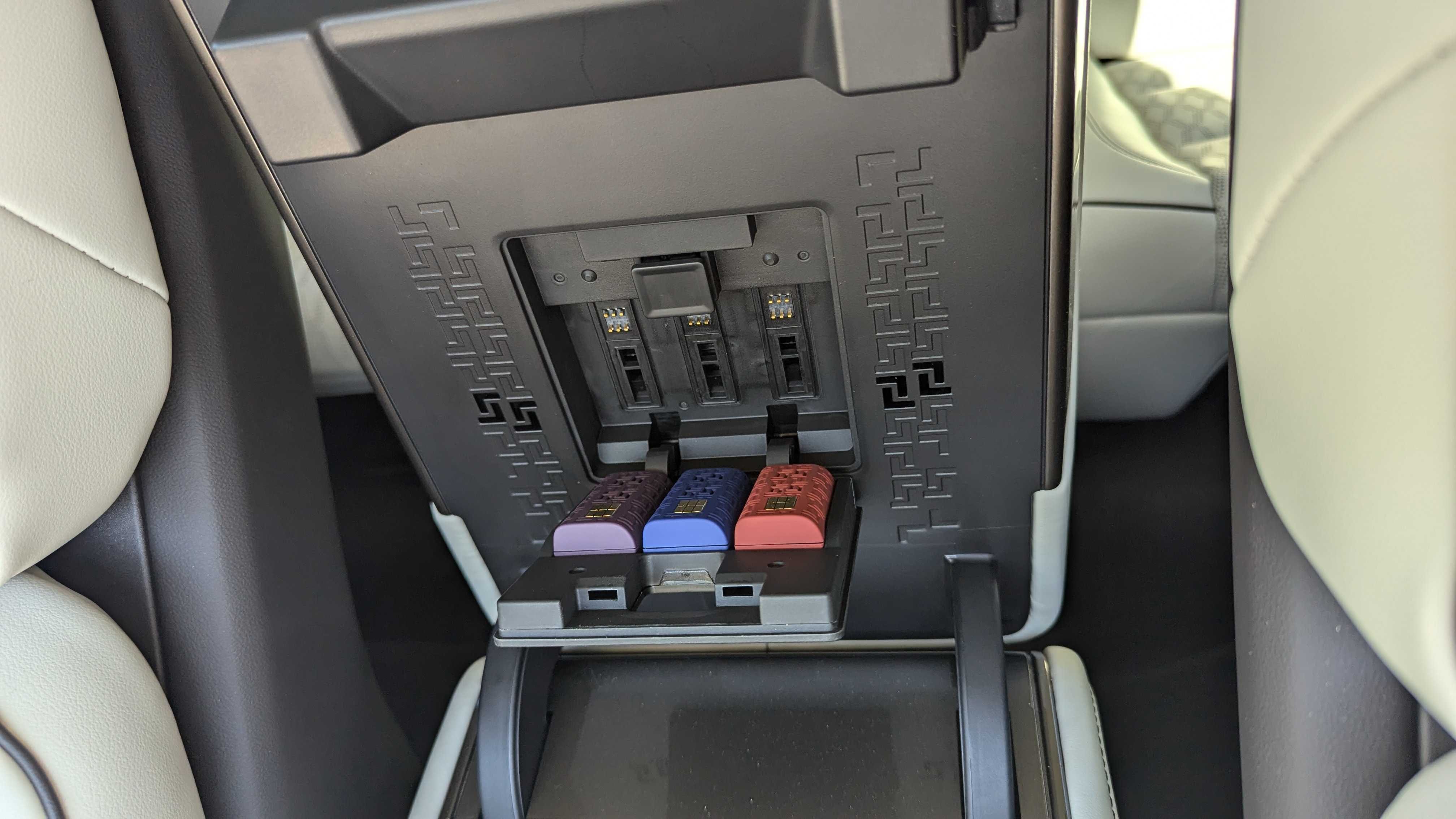 Lincoln digital scent cannisters