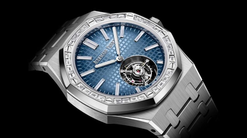 Royal Oak in blue