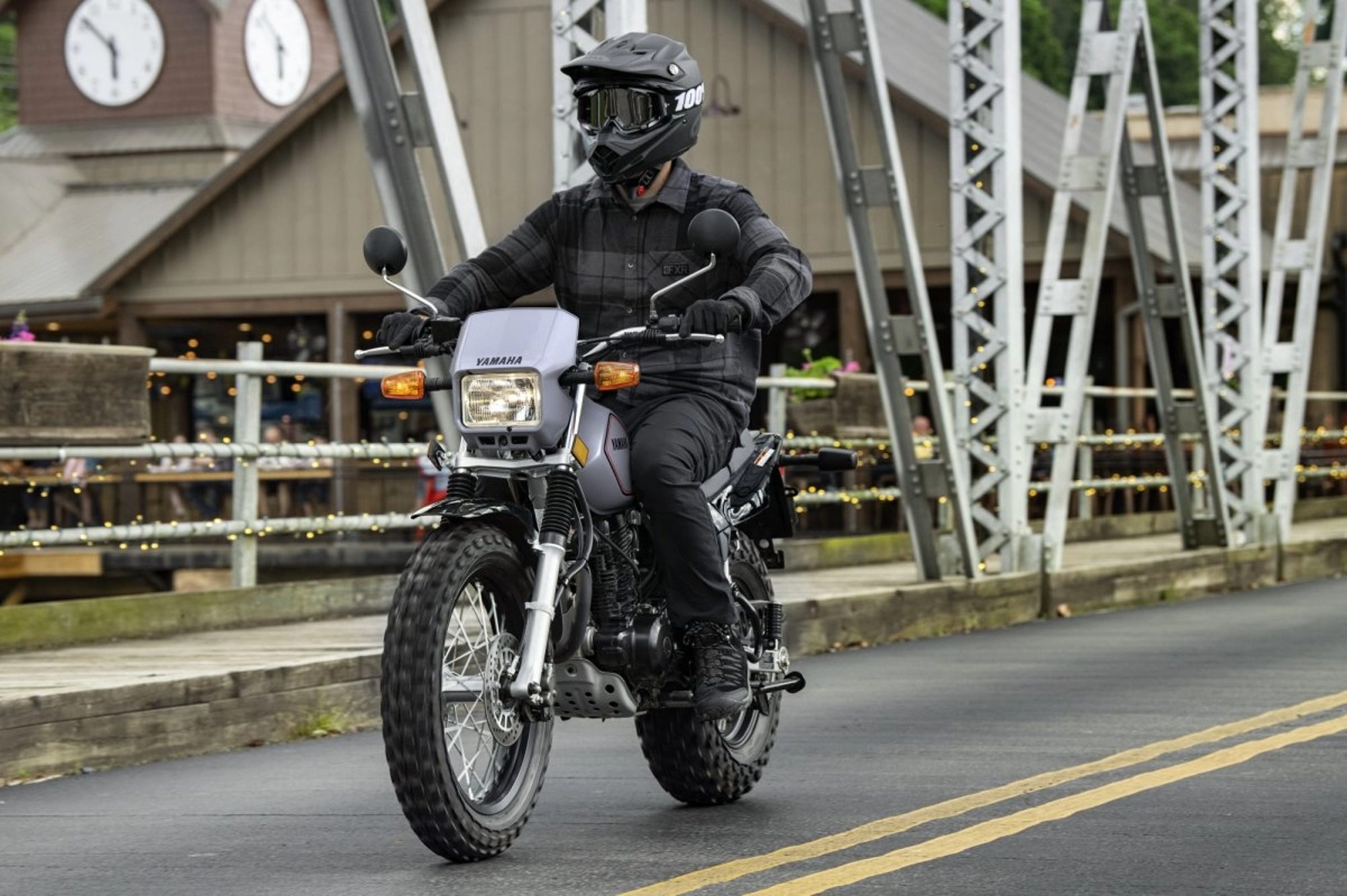 Yamaha TW200 upright riding posture is comfortable for most riding.