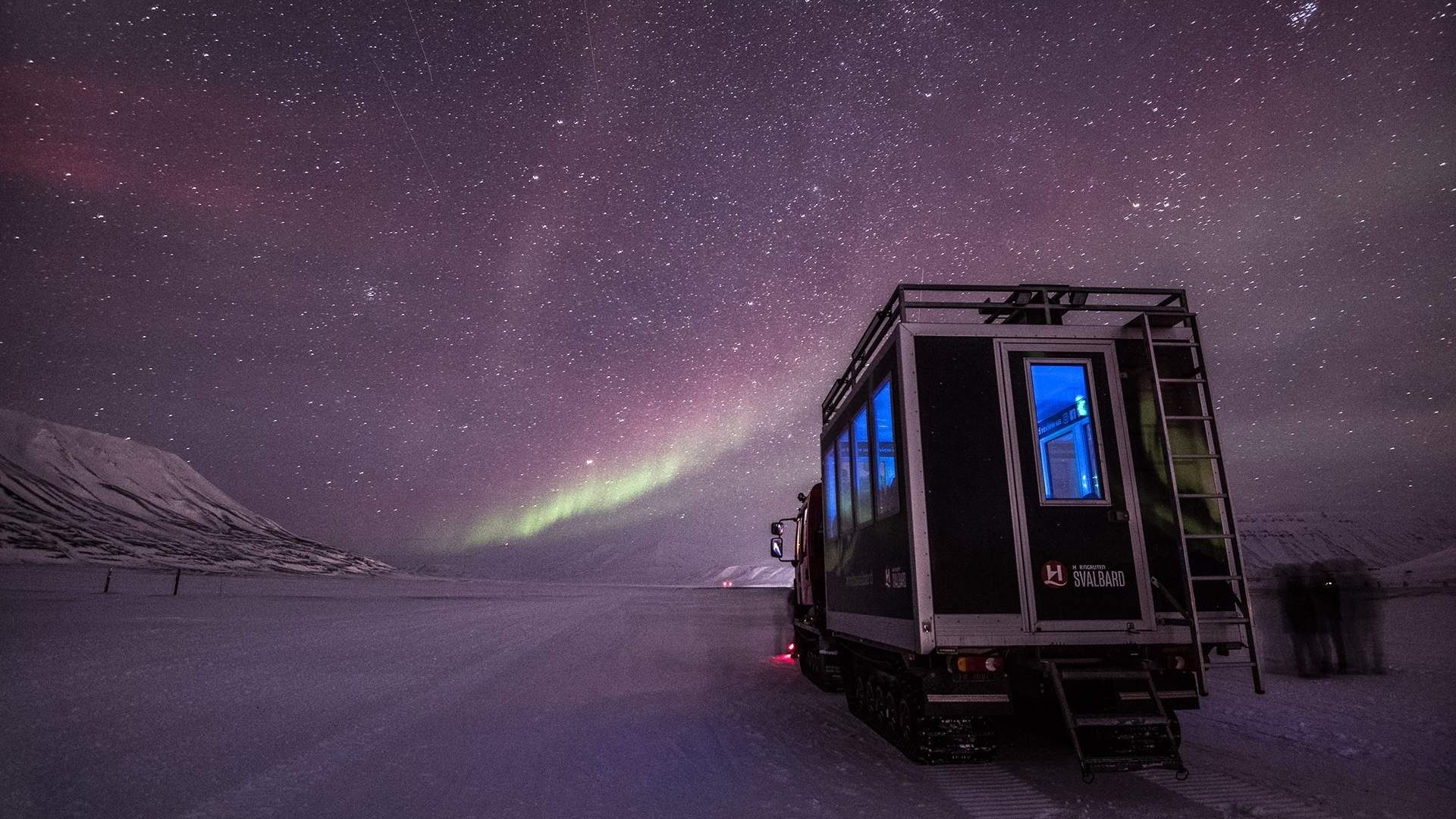 Snowcat safari through Norway
