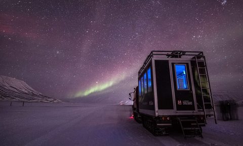 Snowcat safari through Norway
