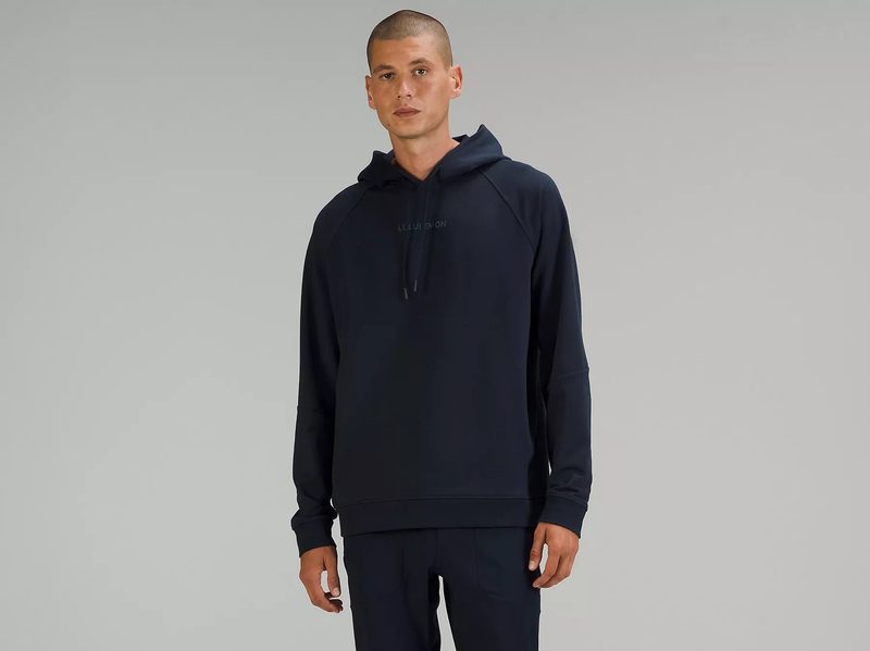 There are no image graphics on the Lululemon men's City Sweat Pullover Hoodie Graphic.