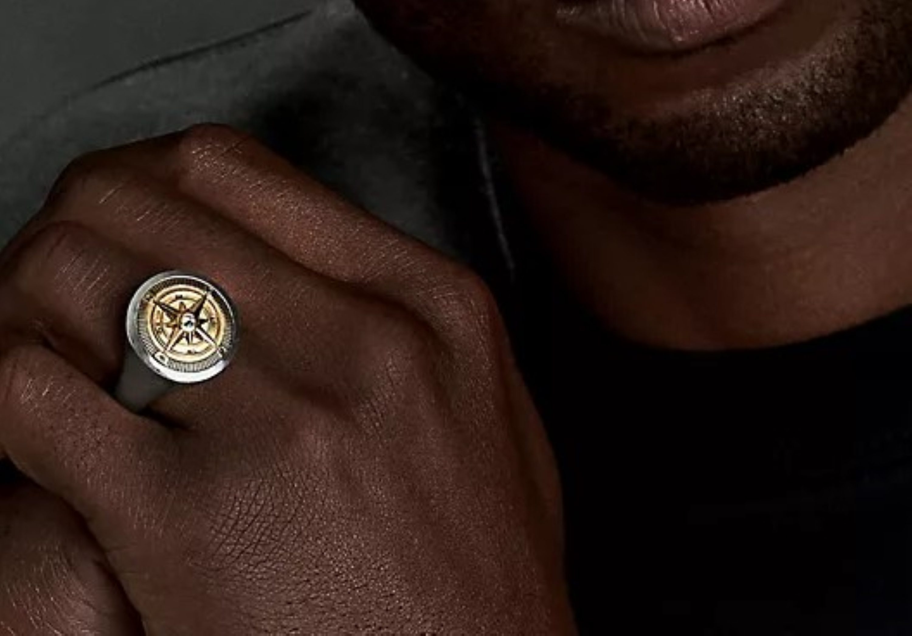 Men's compass signet ring