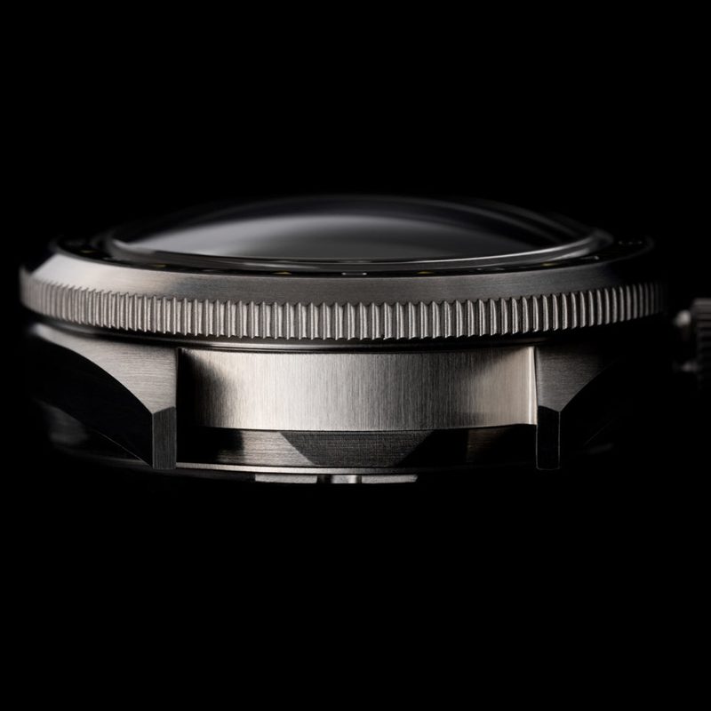 OW C-1000A watch side